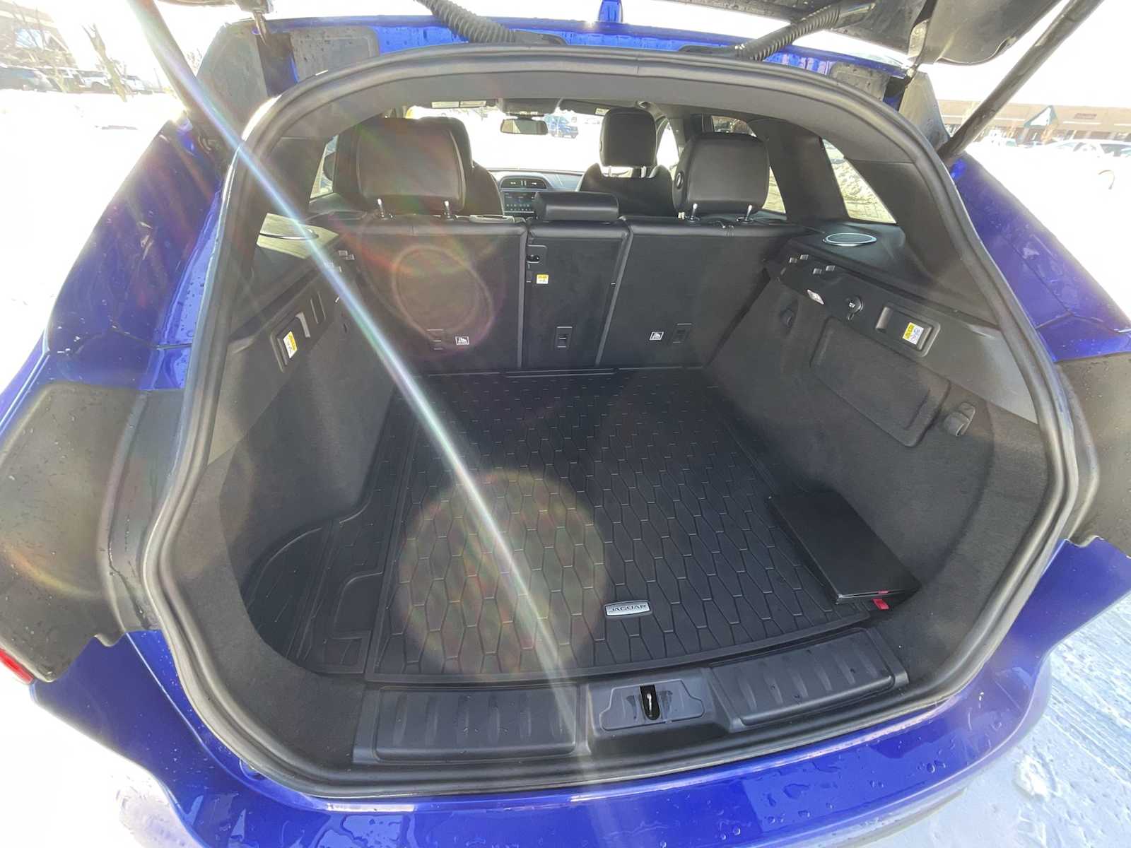 Thumbnail: 2018 Jaguar F-Pace - 34