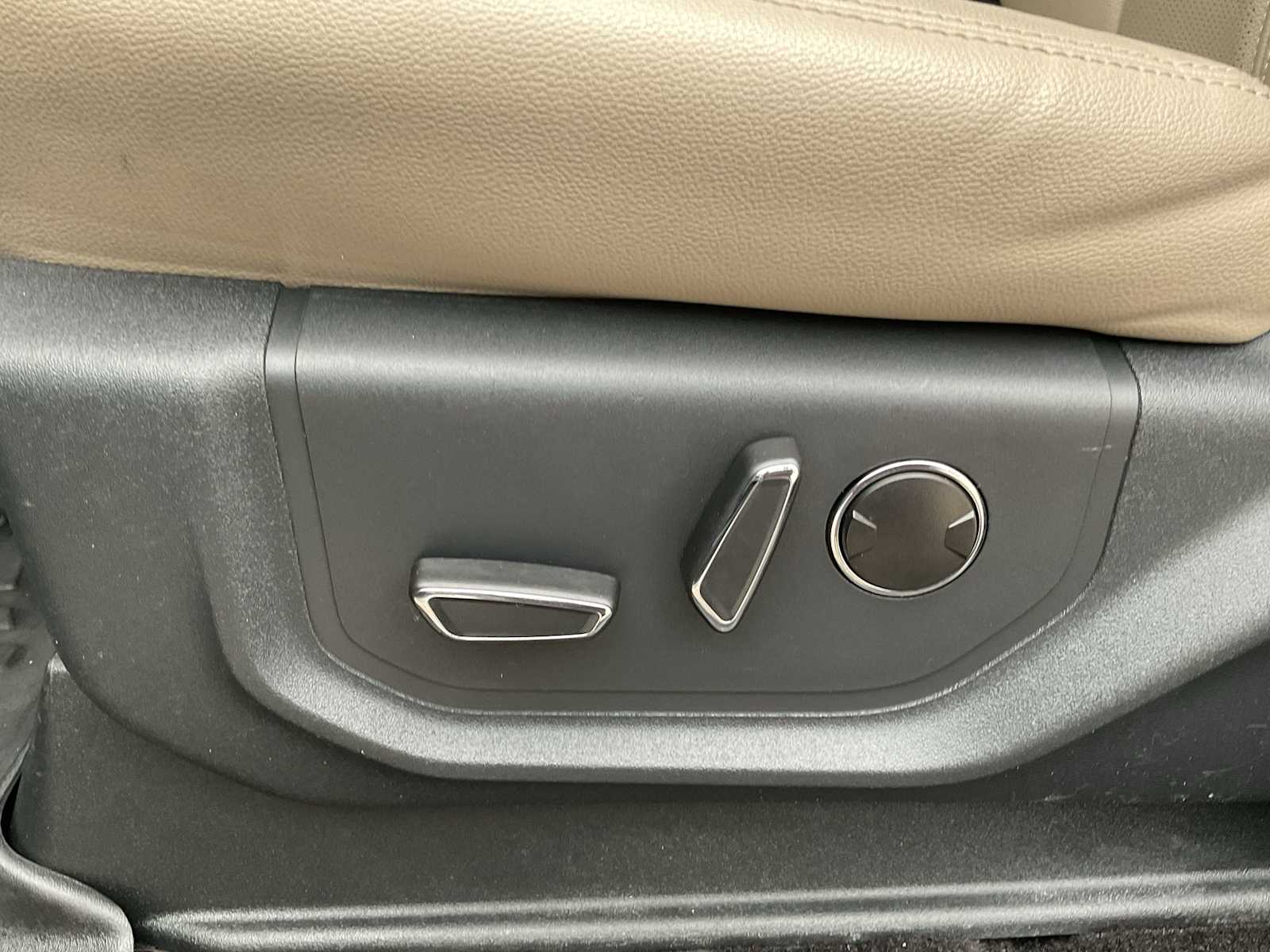 Thumbnail: 2022 Ford Expedition MAX - 18