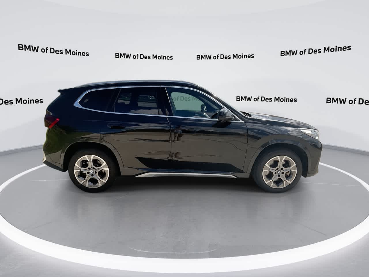 Thumbnail: 2025 BMW X1 - 9