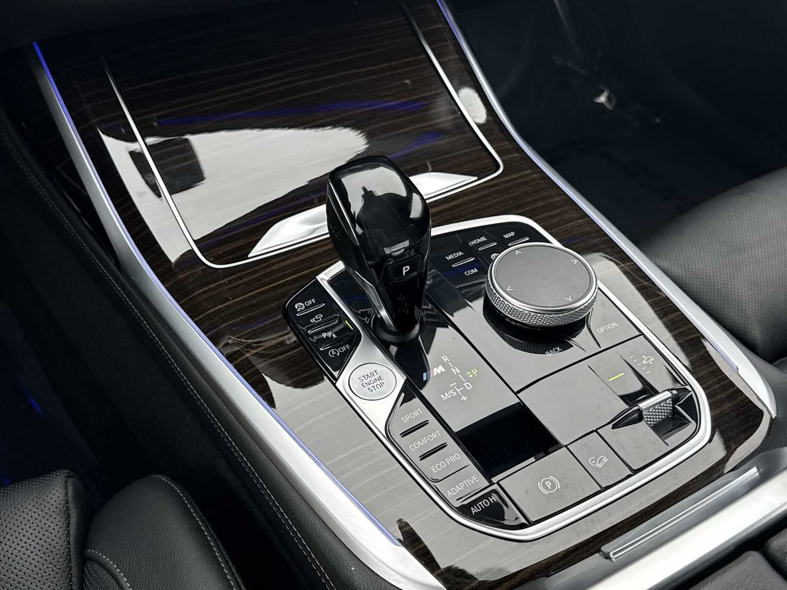 Thumbnail: 2020 BMW X7 - 30