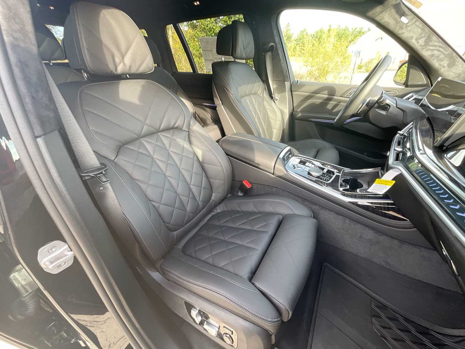 Thumbnail: 2026 BMW X7 - 24