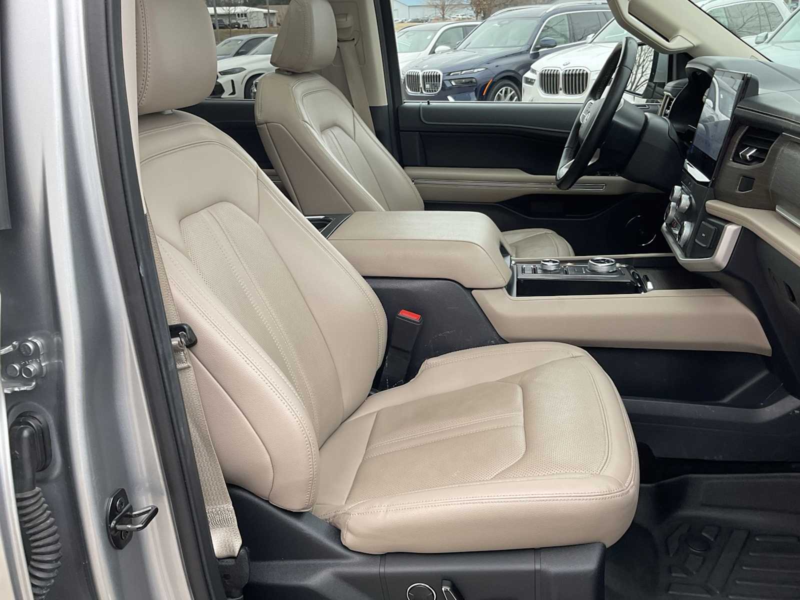 Thumbnail: 2022 Ford Expedition MAX - 24