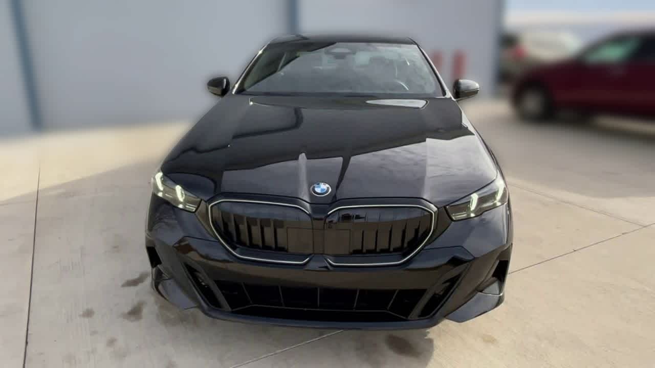 2024 BMW 5 Series 530i xDrive 3
