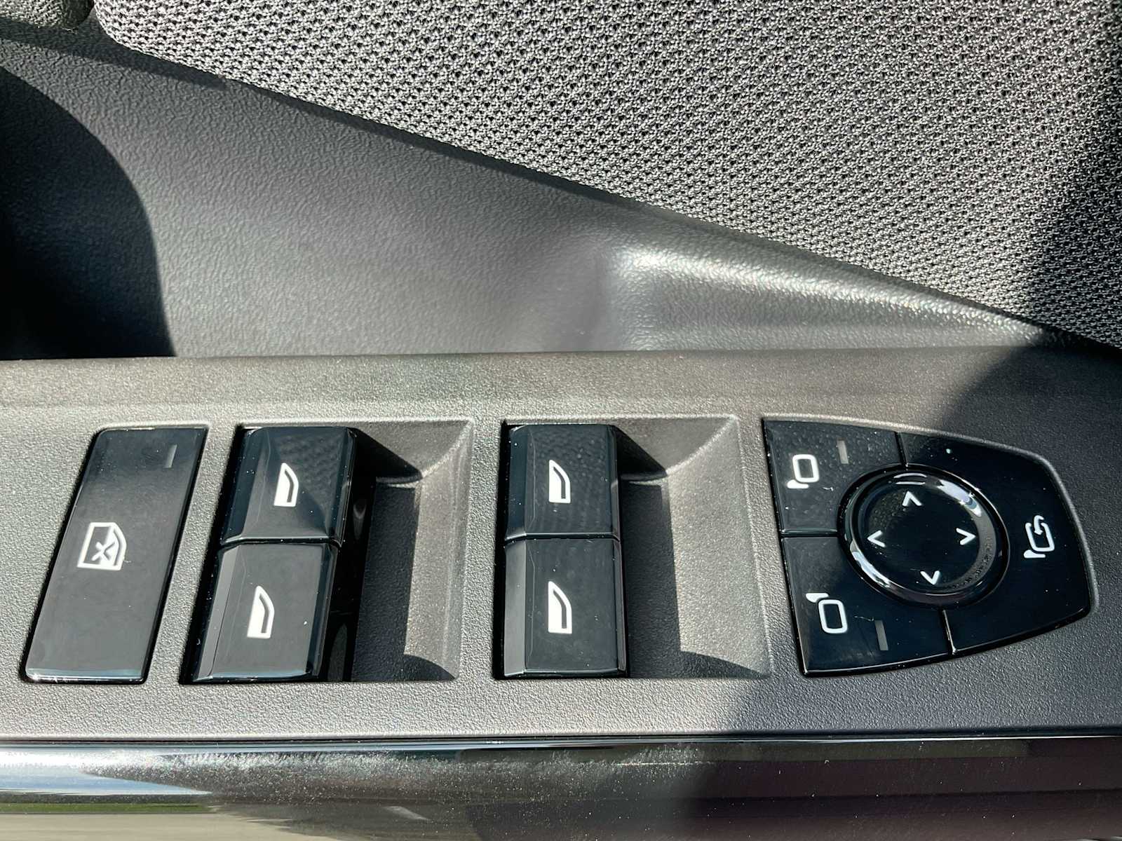 Thumbnail: 2025 BMW X3 - 17