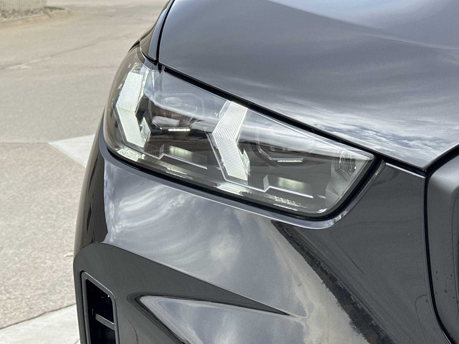 Thumbnail: 2026 BMW X5 - 12