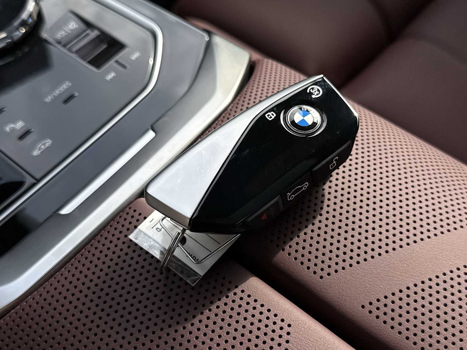 Thumbnail: 2026 BMW 7 Series - 38