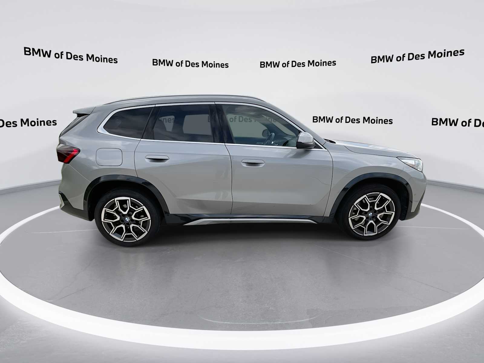 Thumbnail: 2025 BMW X1 - 9