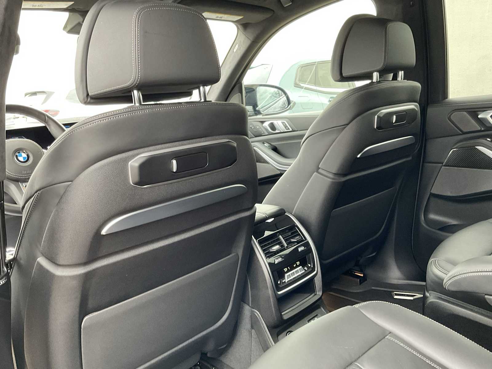 Thumbnail: 2024 BMW X7 - 18