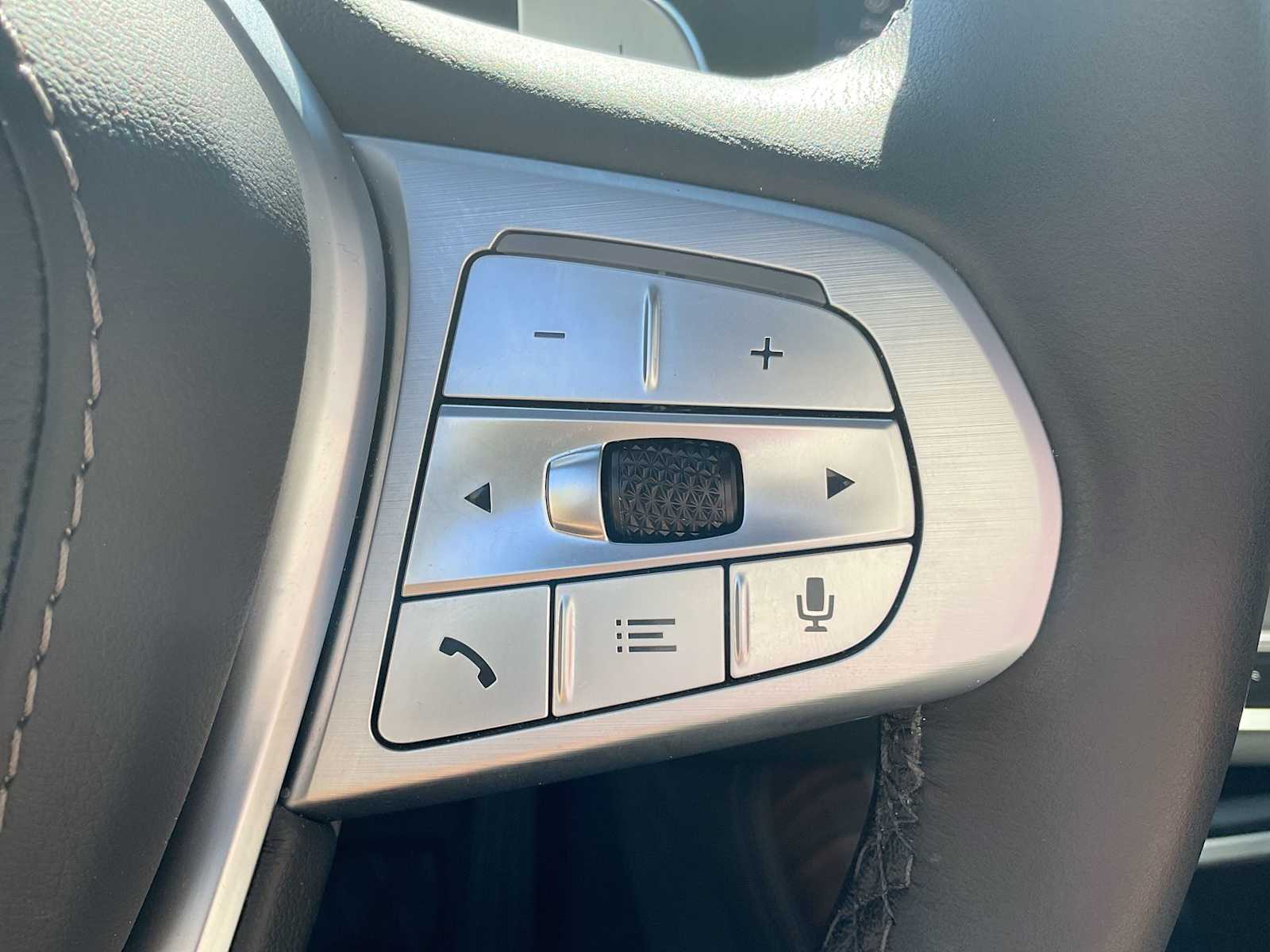 Thumbnail: 2025 BMW X7 - 27