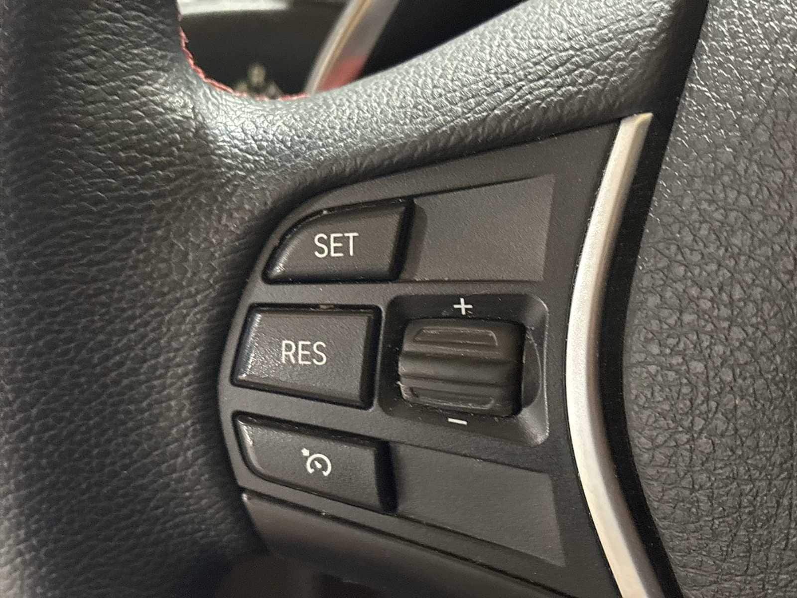 Thumbnail: 2017 BMW 3 Series - 22