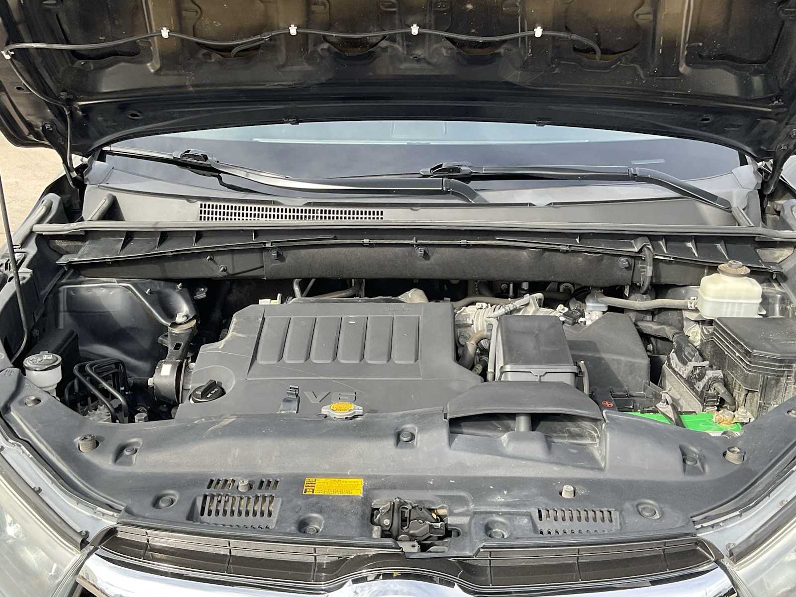 Thumbnail: 2014 Toyota Highlander - 15