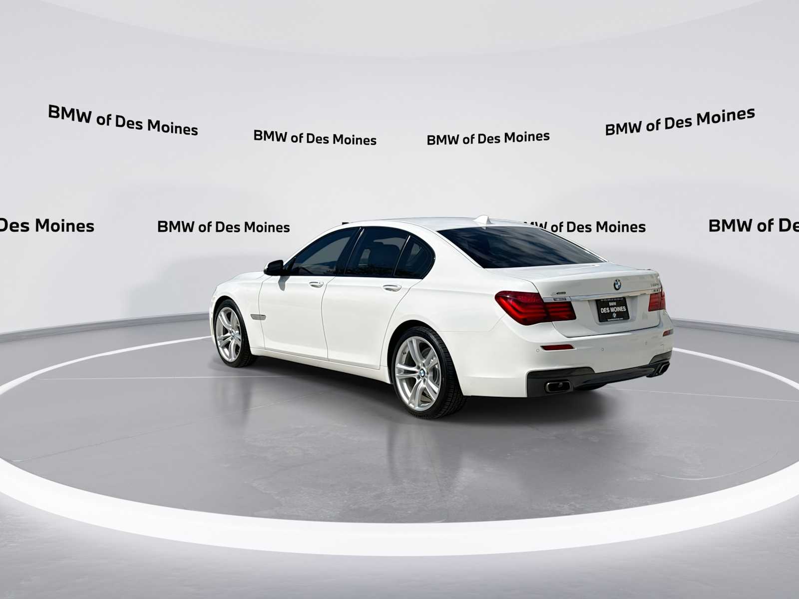 Thumbnail: 2015 BMW 7 Series - 6