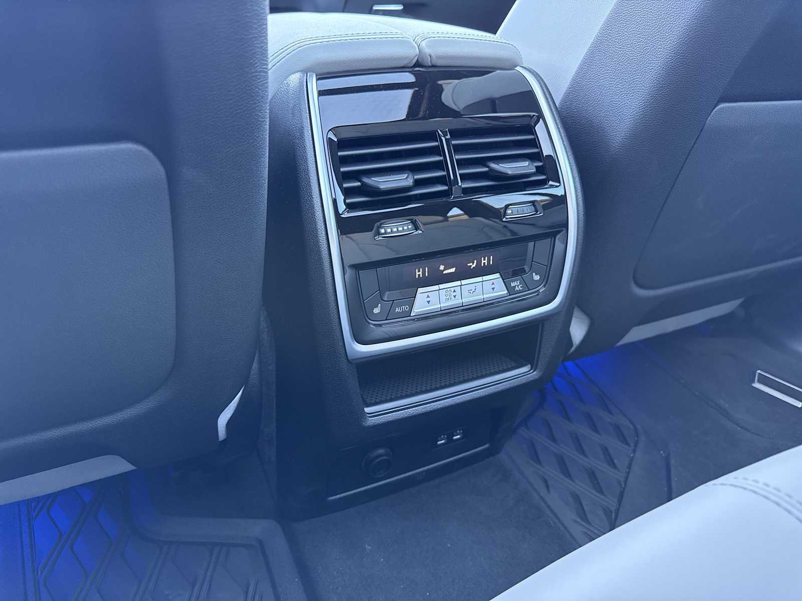 Thumbnail: 2026 BMW X5 - 42