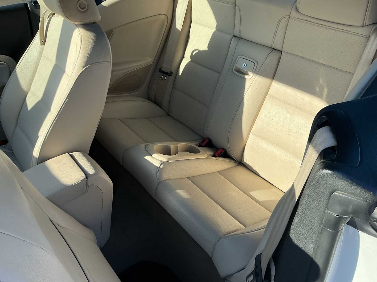 Thumbnail: 2014 Volkswagen Eos - 12