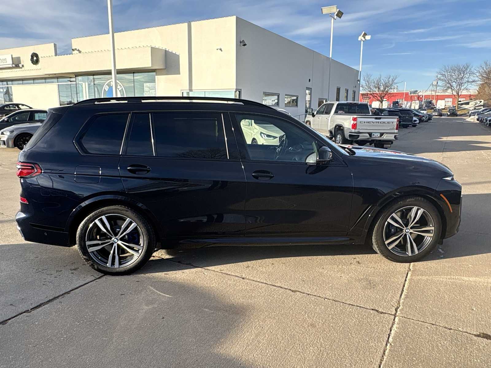 Thumbnail: 2025 BMW X7 - 15