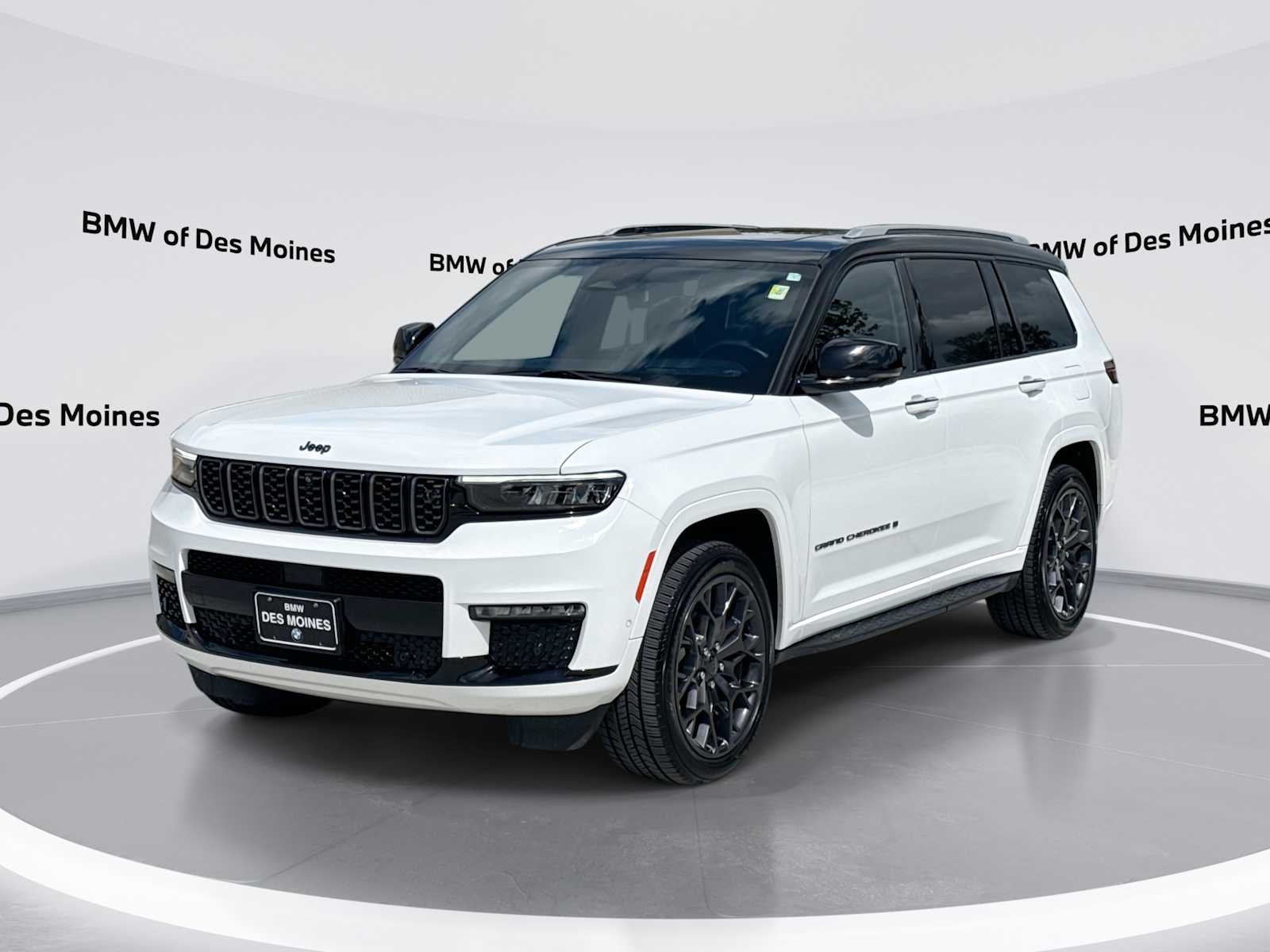 Thumbnail: 2023 Jeep Grand Cherokee - 1