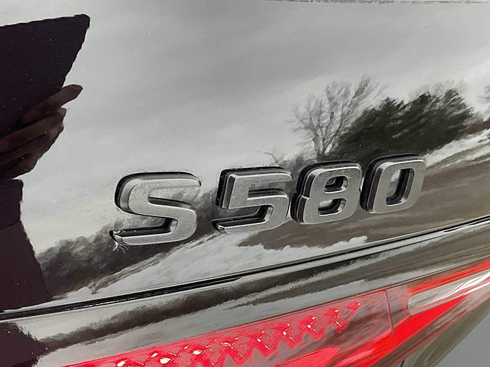 Thumbnail: 2023 Mercedes-Benz S-Class - 16