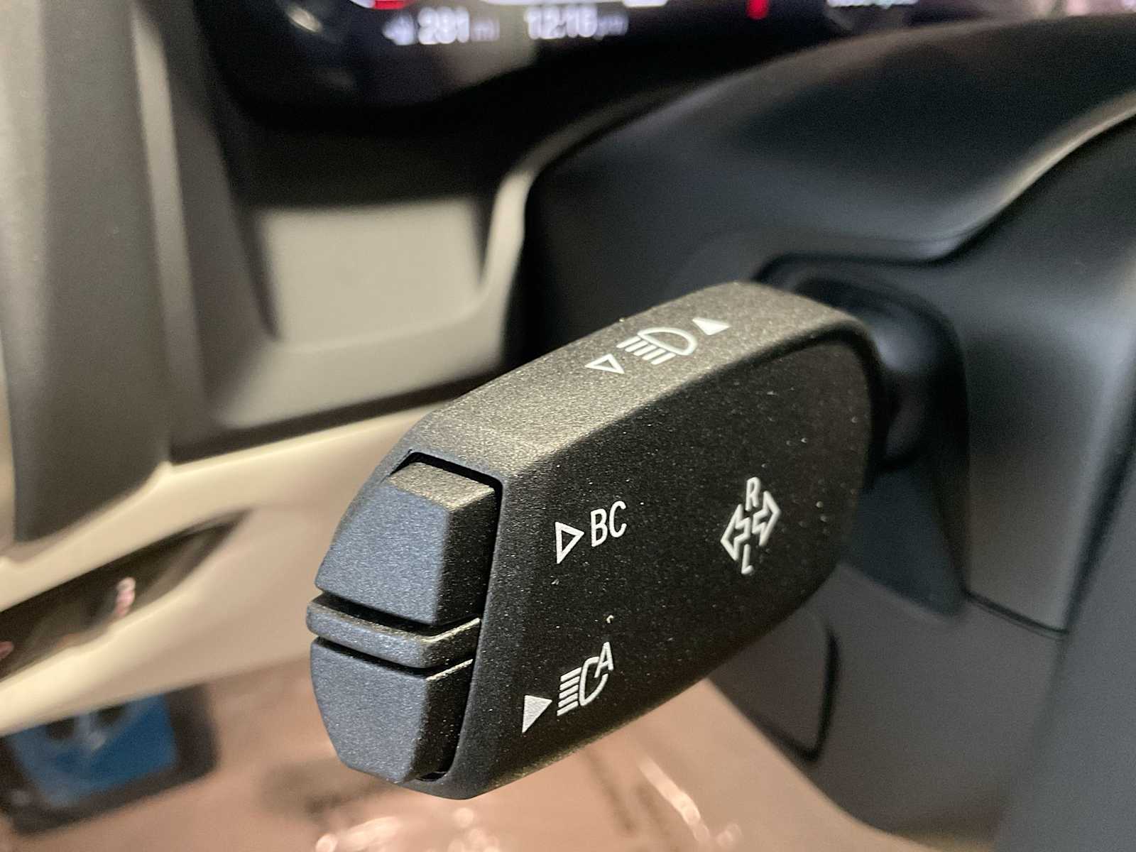 Thumbnail: 2026 BMW 8 Series - 27