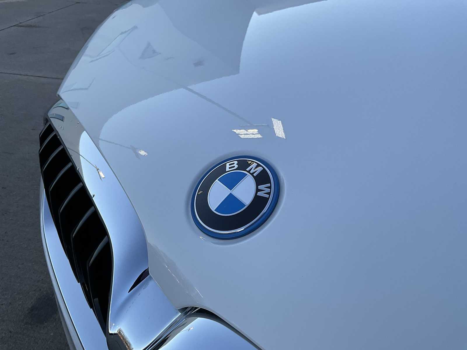 Thumbnail: 2023 BMW 5 Series - 11