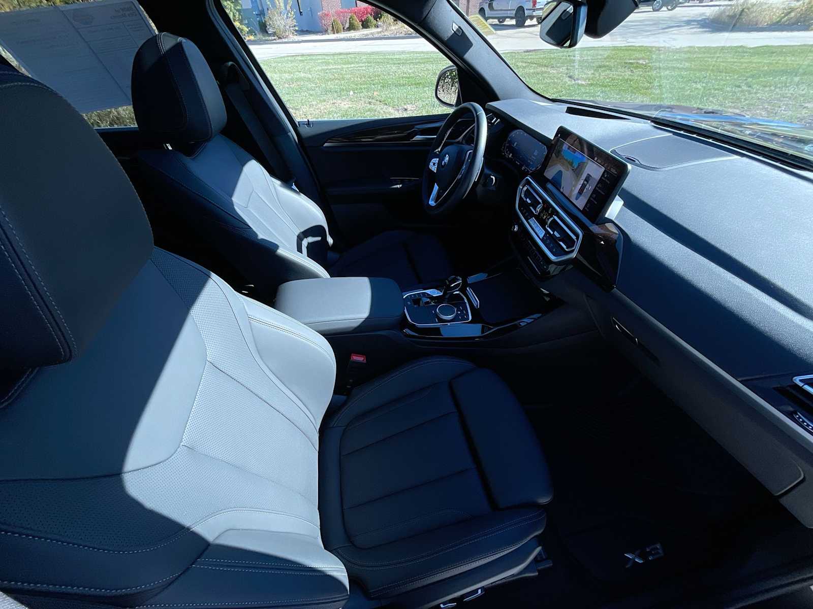 Thumbnail: 2024 BMW X3 - 16