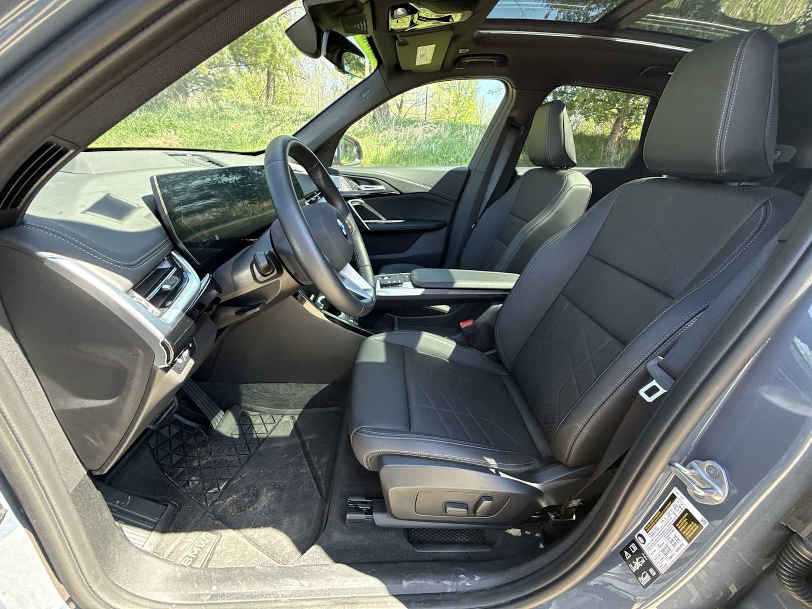 Thumbnail: 2025 BMW X1 - 10