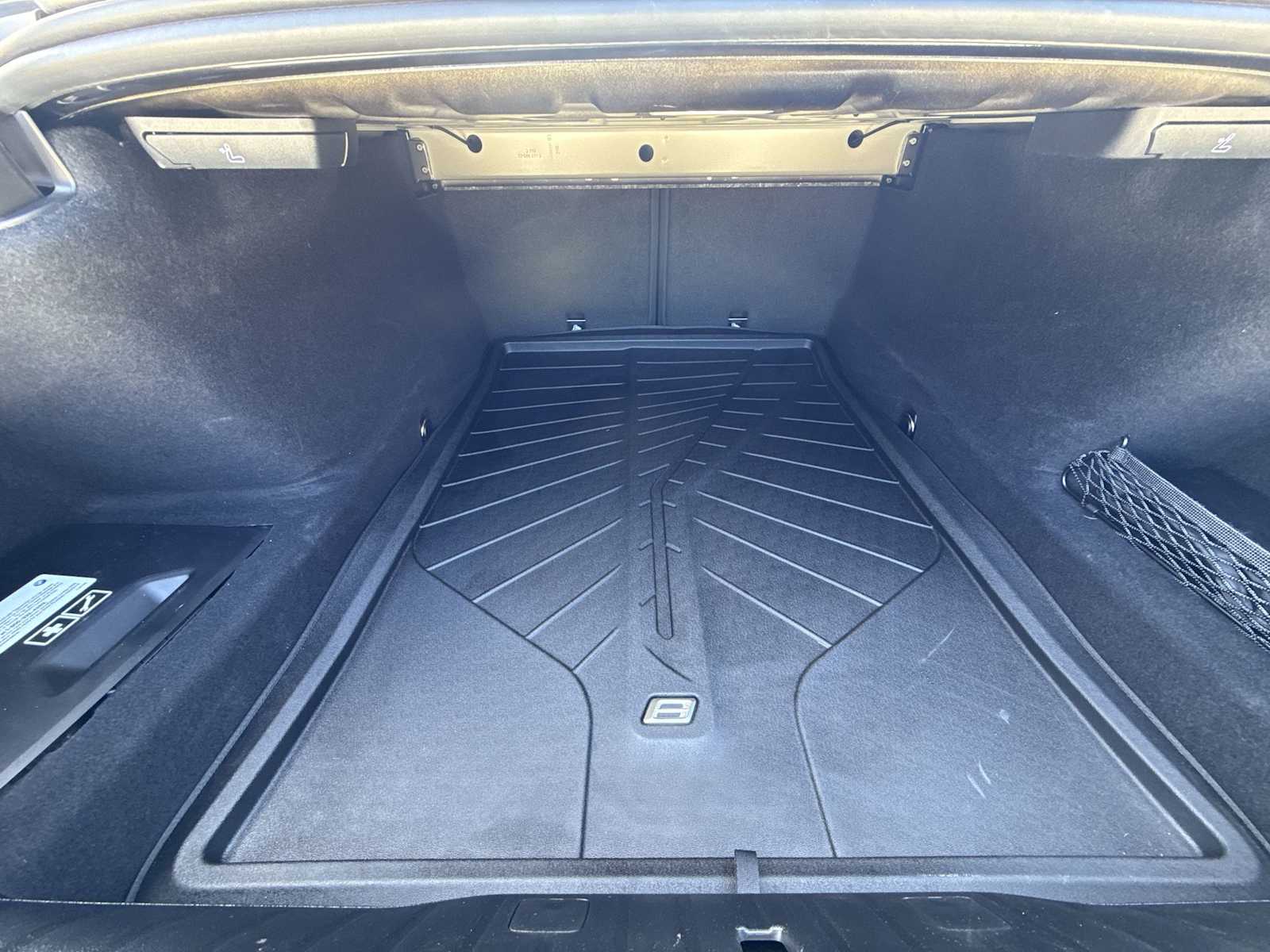 Thumbnail: 2025 BMW 8 Series - 34