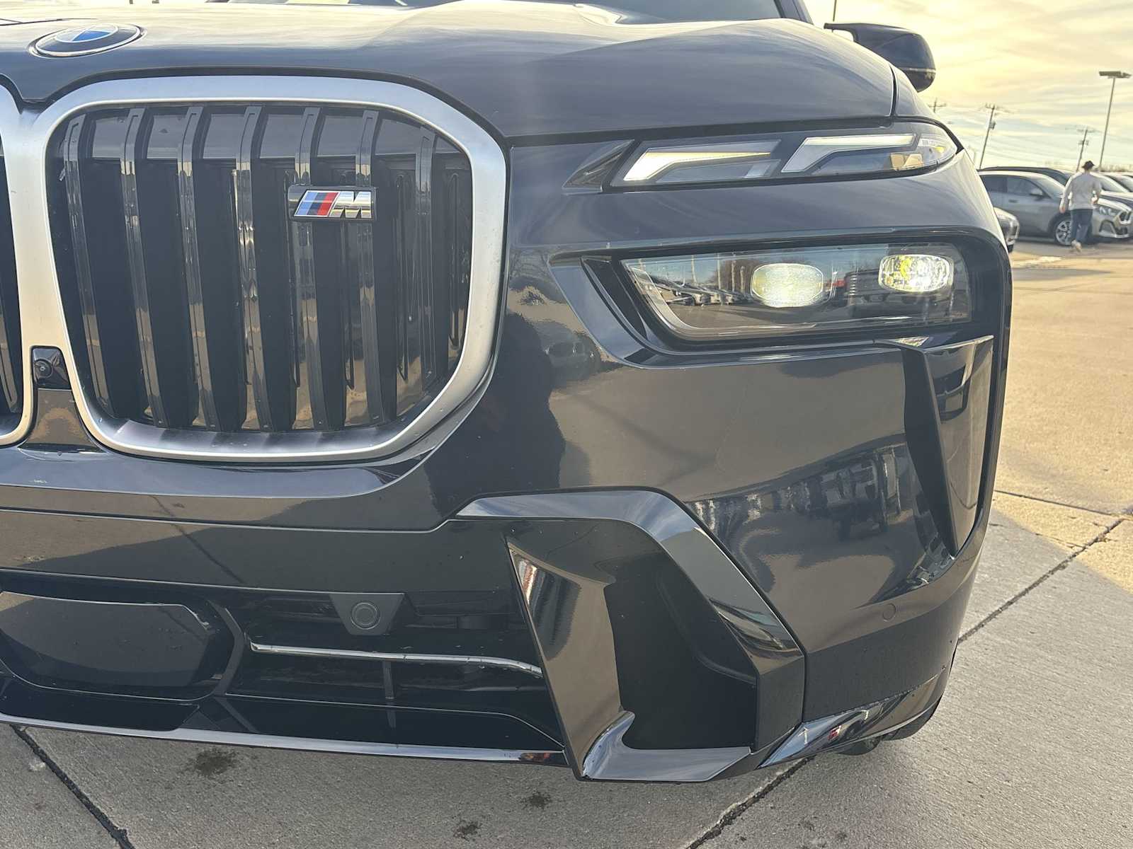 Thumbnail: 2025 BMW X7 - 18