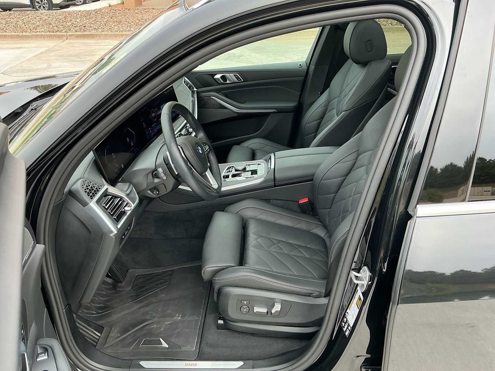 Thumbnail: 2024 BMW X5 - 10