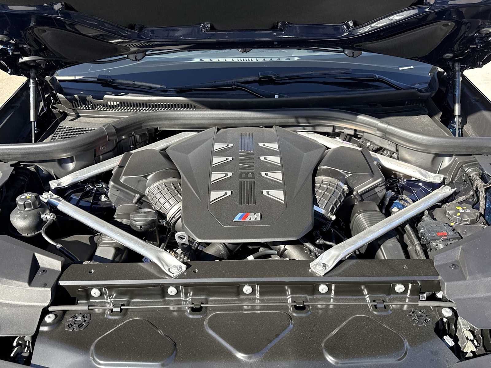 Thumbnail: 2026 BMW X5 - 15