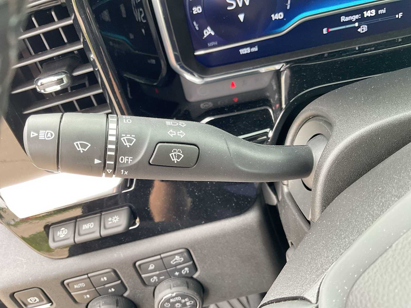 2025 Chevrolet Silverado 1500 High Country 27