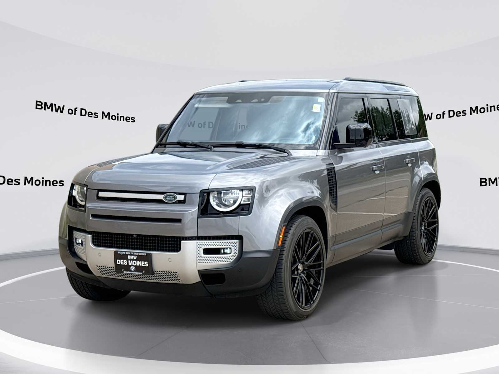 2020 Land Rover Defender 110 -
                  Urbandale, IA