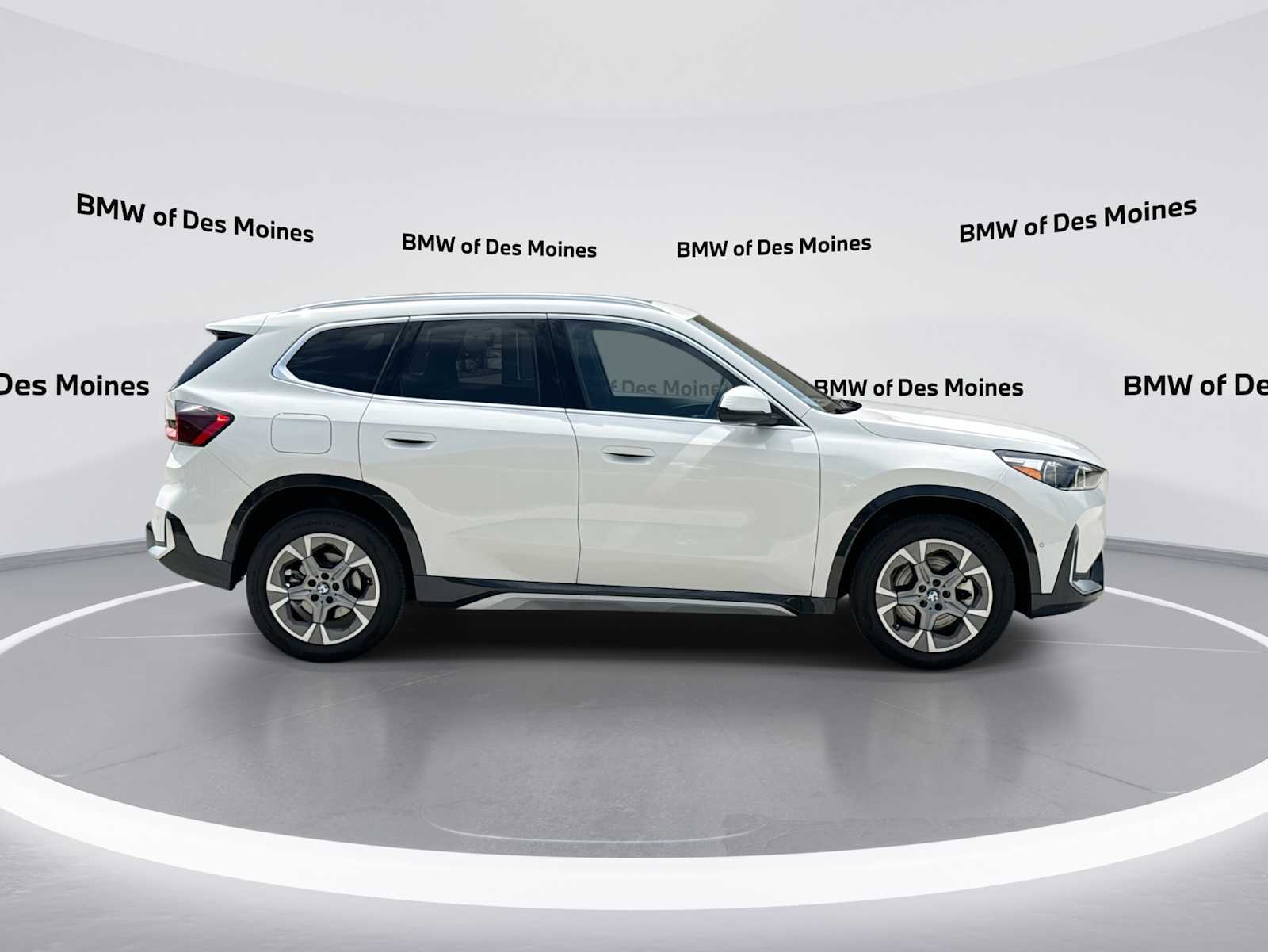 Thumbnail: 2025 BMW X1 - 8