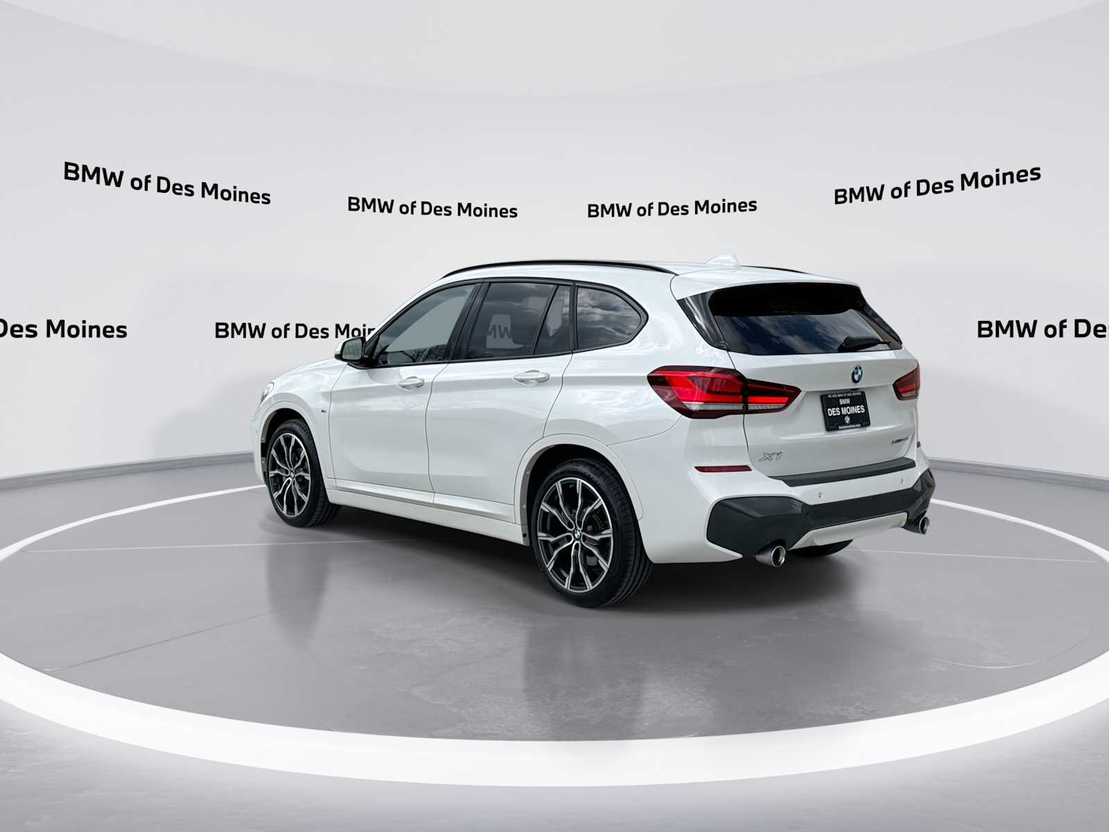 Thumbnail: 2021 BMW X1 - 6