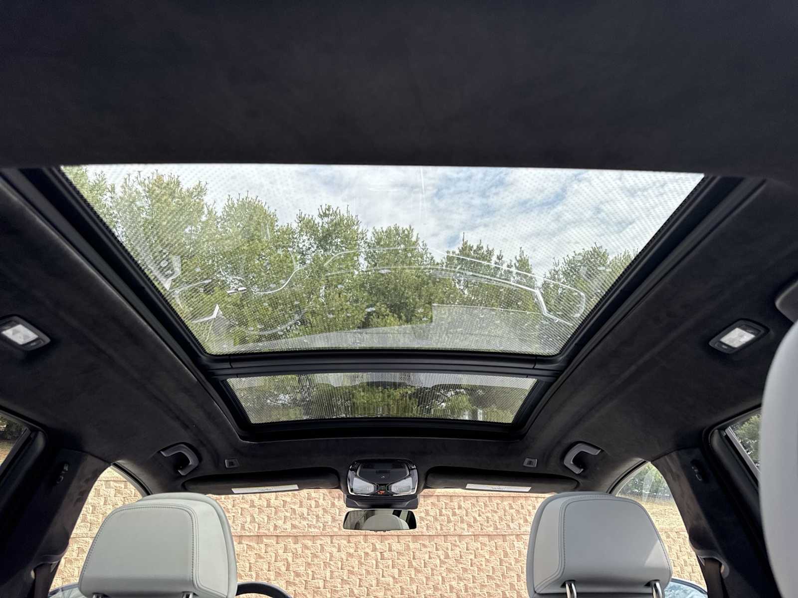 Thumbnail: 2024 BMW X7 - 23