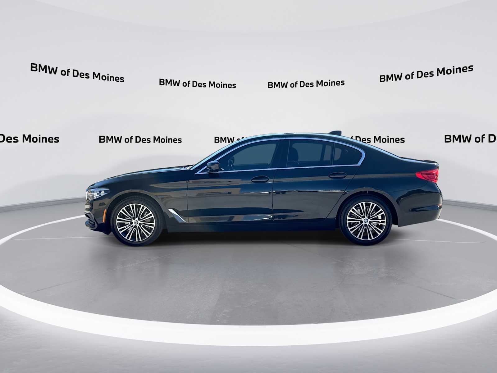 Thumbnail: 2019 BMW 5 Series - 5