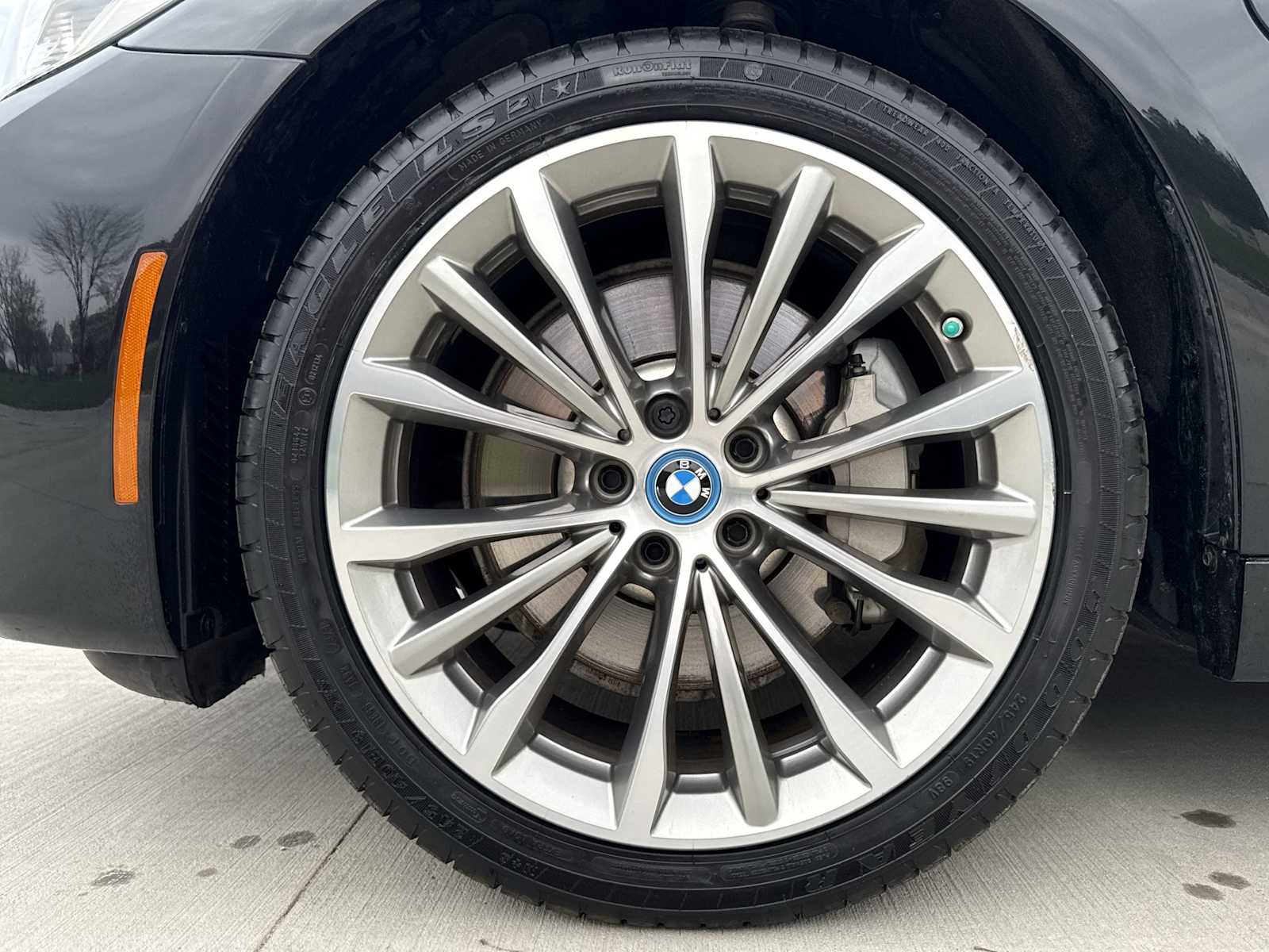 Thumbnail: 2023 BMW 5 Series - 14