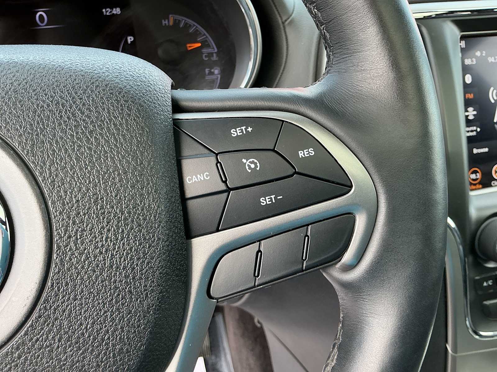 Thumbnail: 2018 Jeep Grand Cherokee - 27