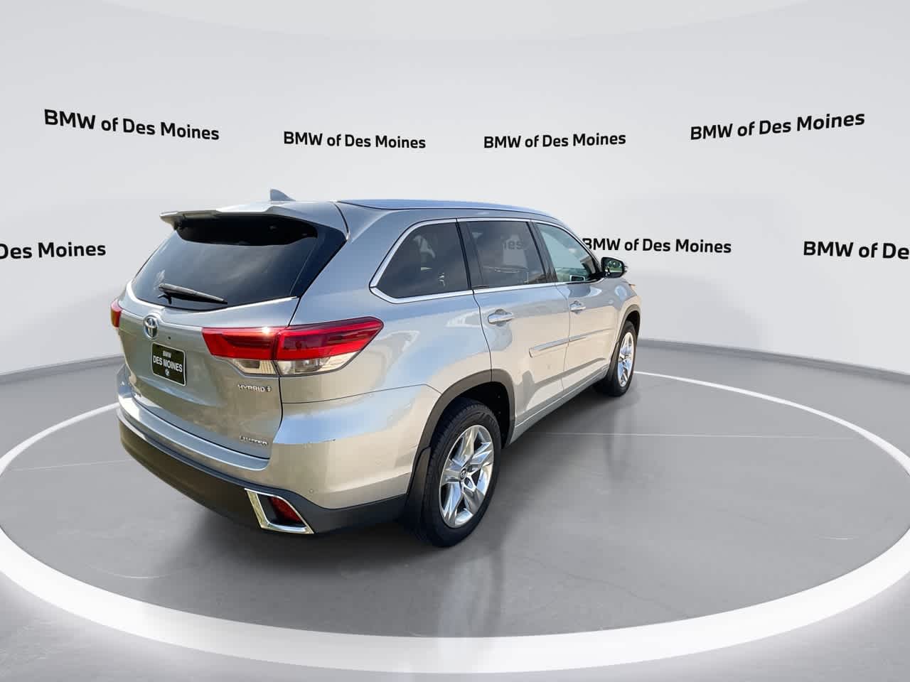 Thumbnail: 2019 Toyota Highlander - 8
