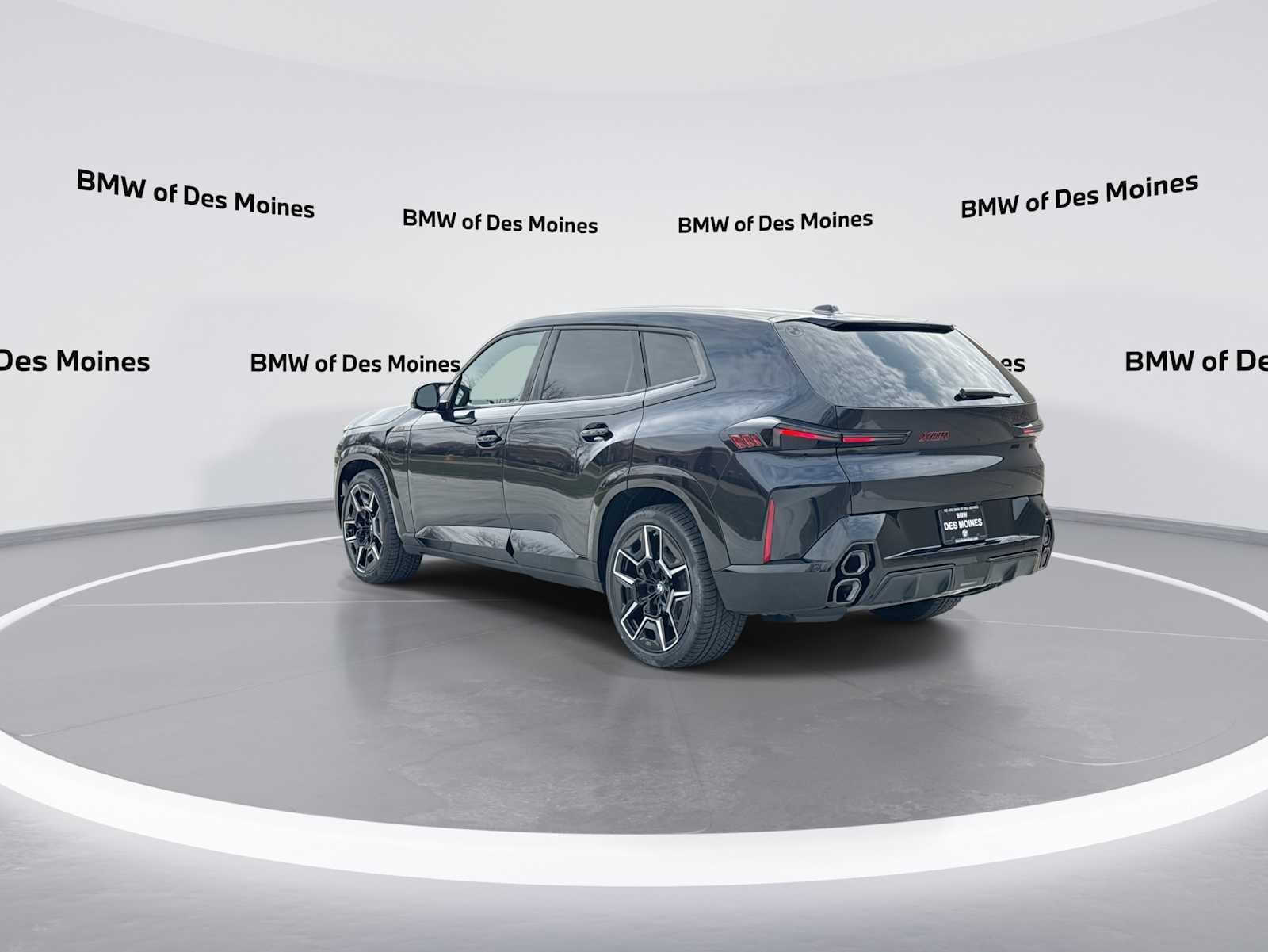 Thumbnail: 2026 BMW XM - 6