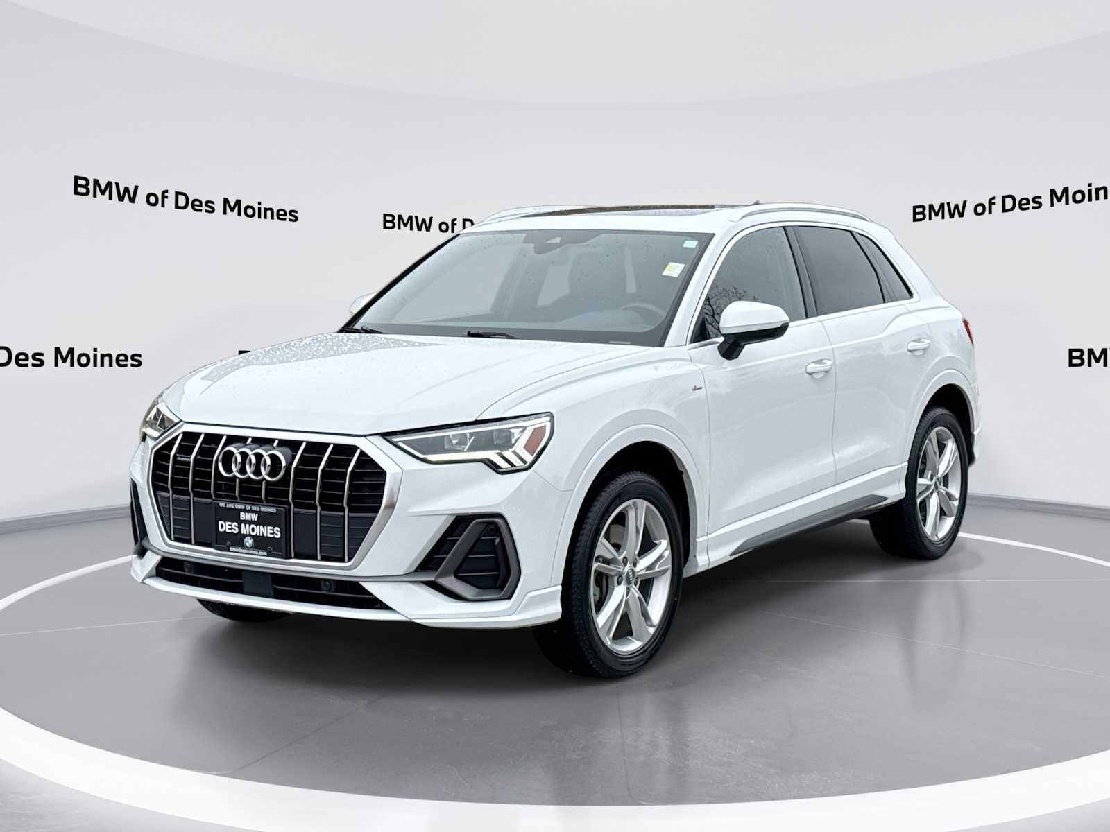 Thumbnail: 2020 Audi Q3 - 1