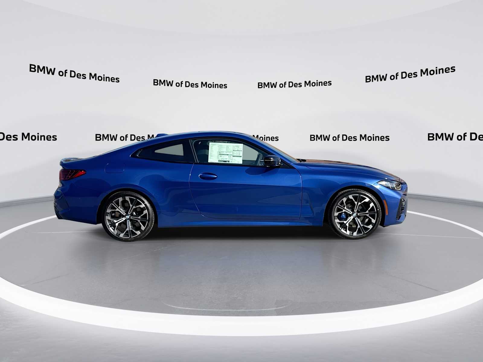 Thumbnail: 2026 BMW 4 Series - 9