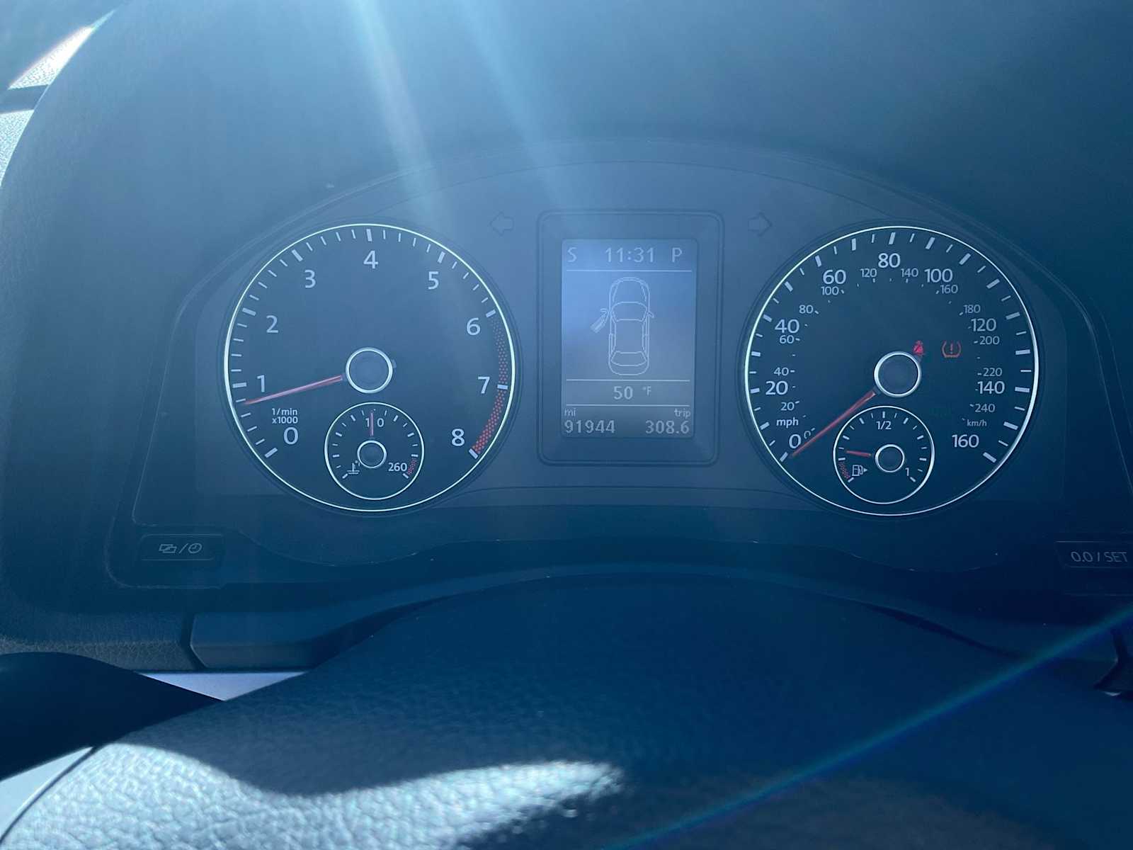 Thumbnail: 2014 Volkswagen Eos - 36