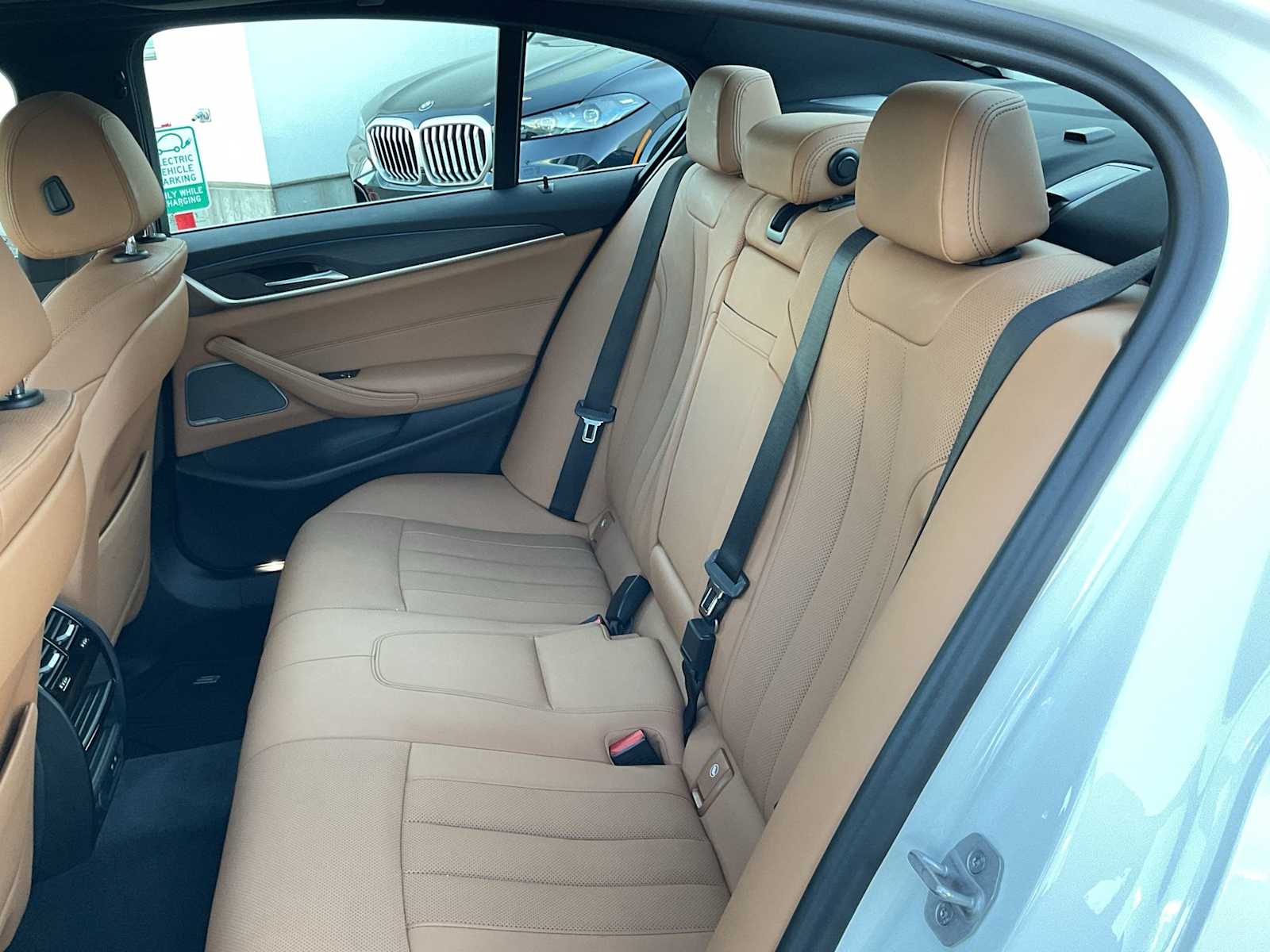 Thumbnail: 2023 BMW 5 Series - 20