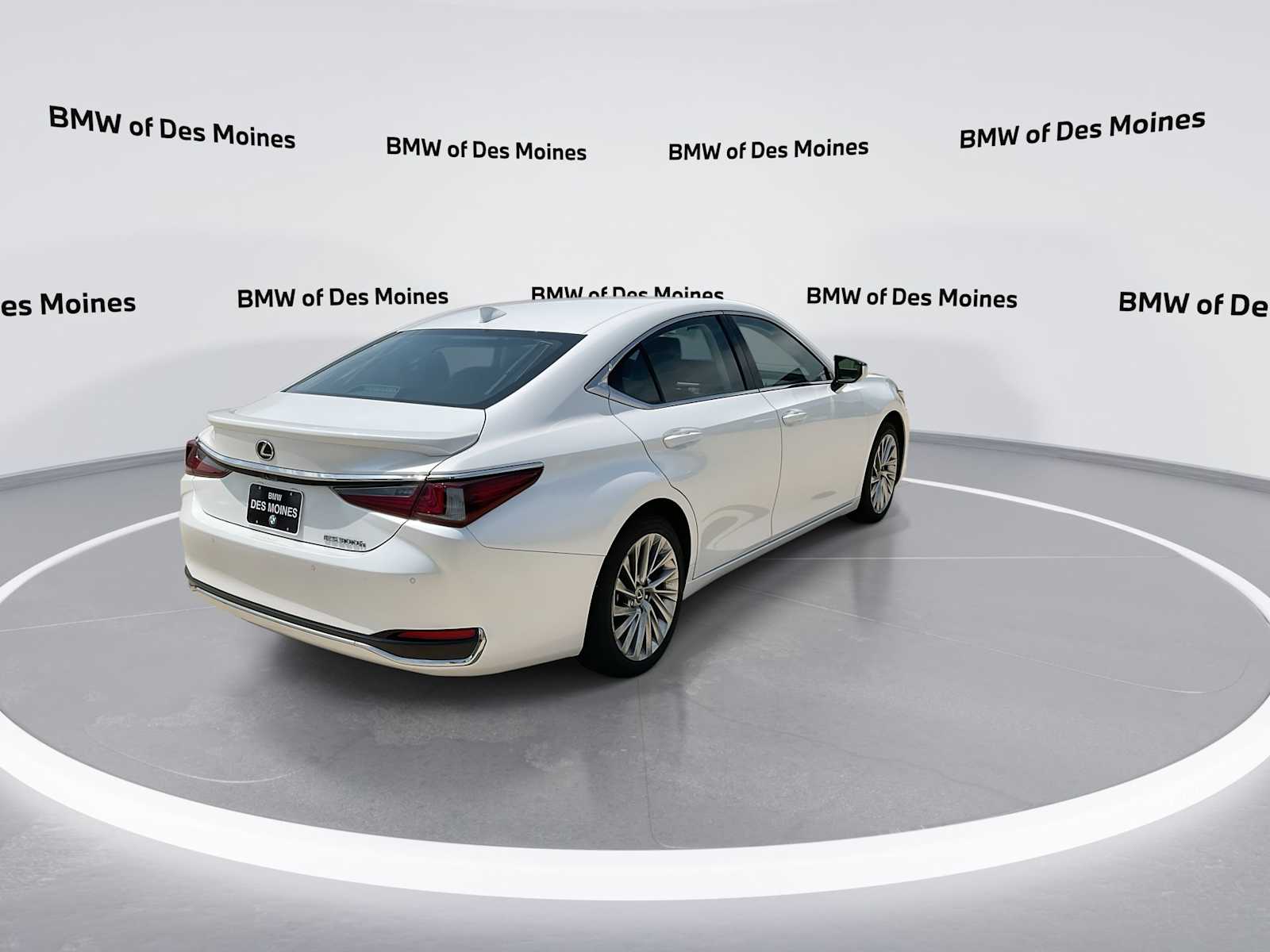 Thumbnail: 2023 Lexus ES - 5