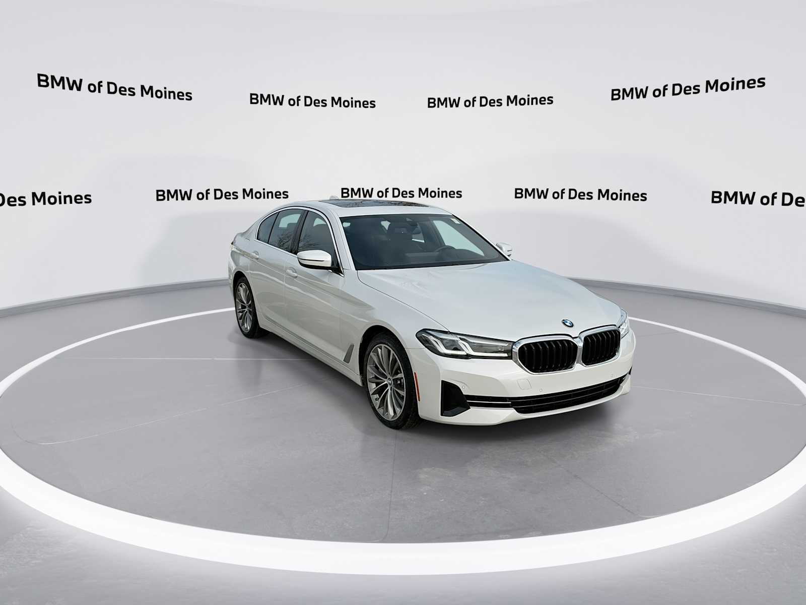 Thumbnail: 2022 BMW 5 Series - 2