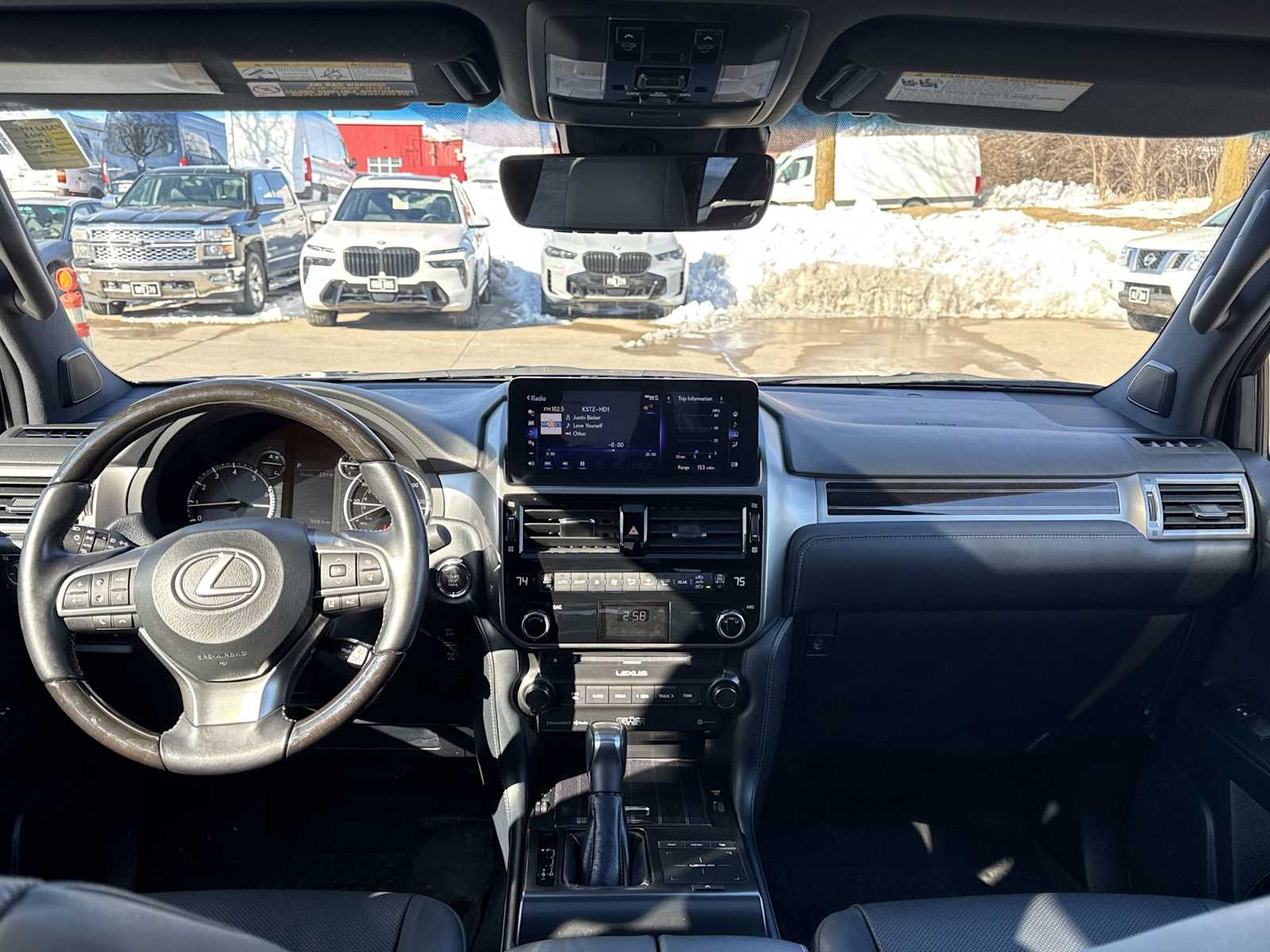 Thumbnail: 2023 Lexus GX - 16