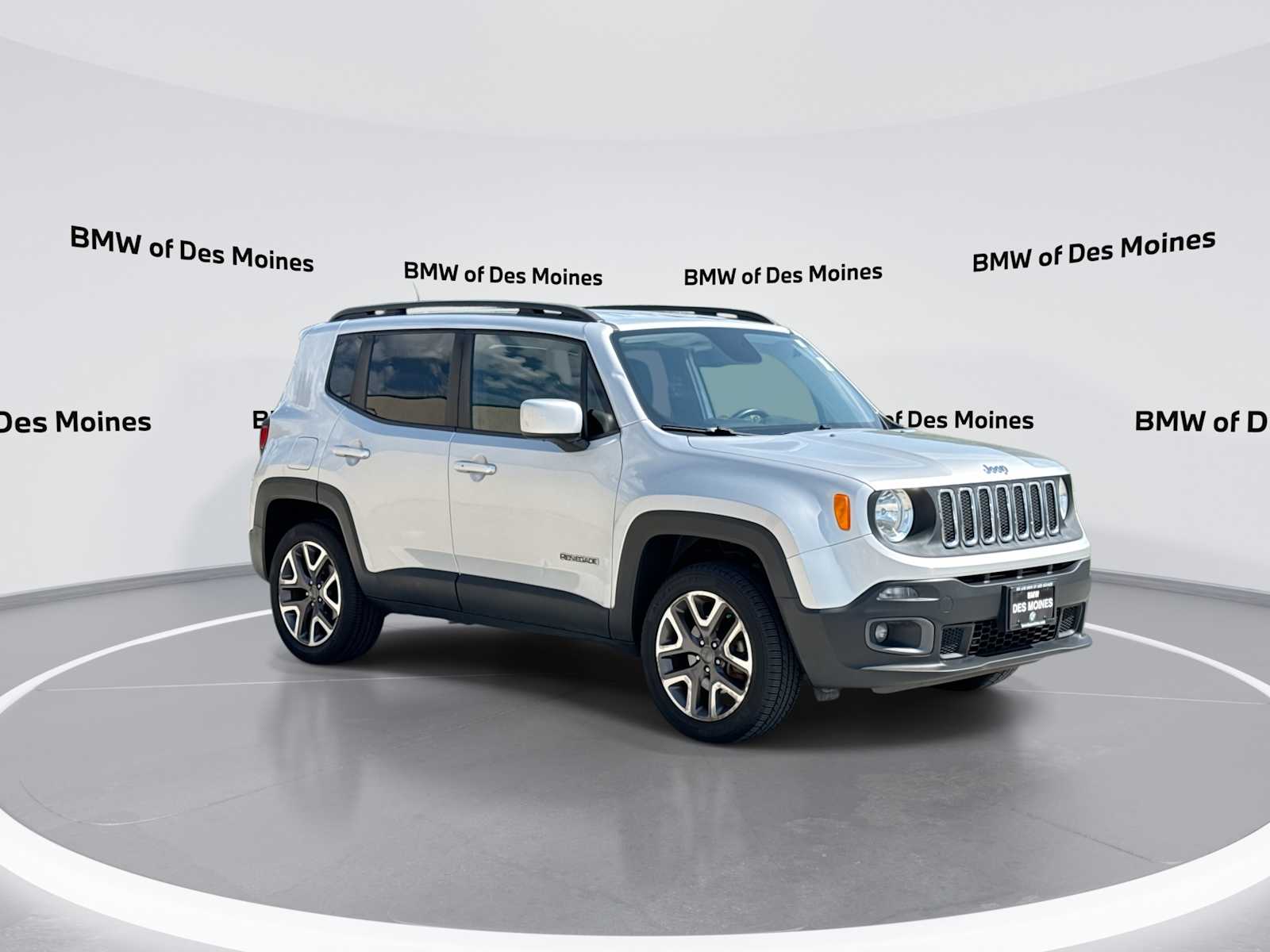 Used 2016 Jeep Renegade Latitude with VIN ZACCJBBT7GPC67556 for sale in Urbandale, IA