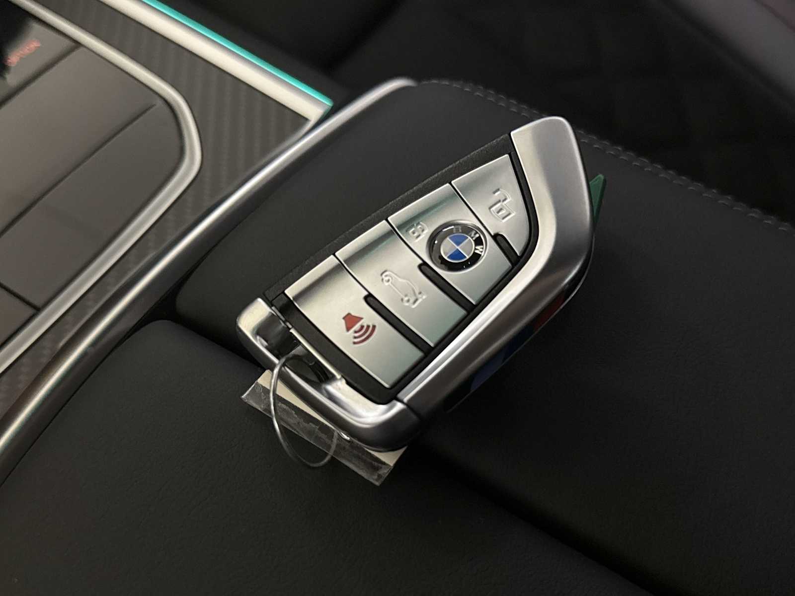 Thumbnail: 2026 BMW 8 Series - 26