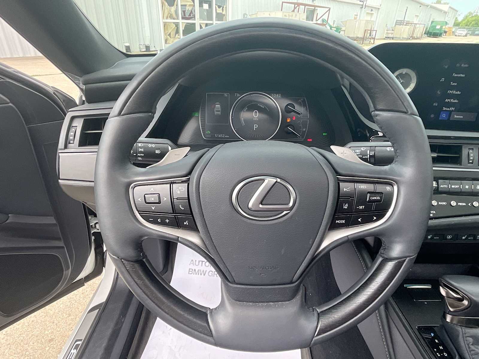 Thumbnail: 2023 Lexus ES - 16