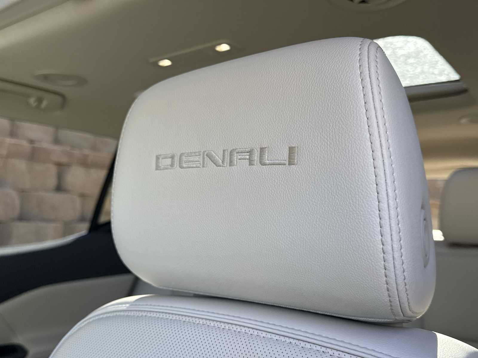 Thumbnail: 2021 GMC Acadia - 41